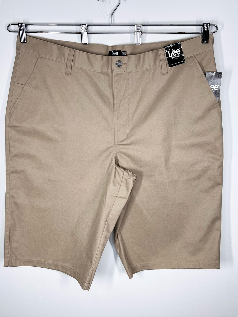 Lee Men's Flat Front Shorts in Khaki
